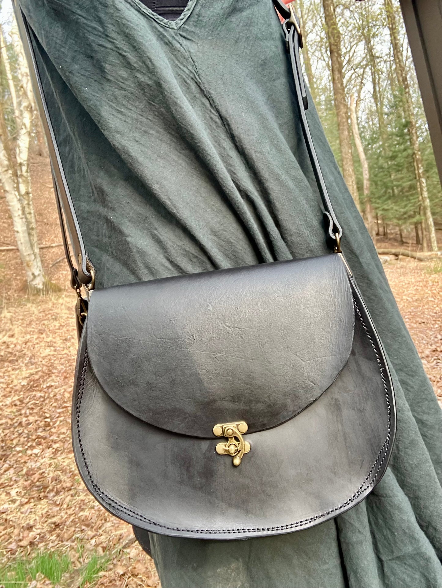 crossbody, the cheryl in black