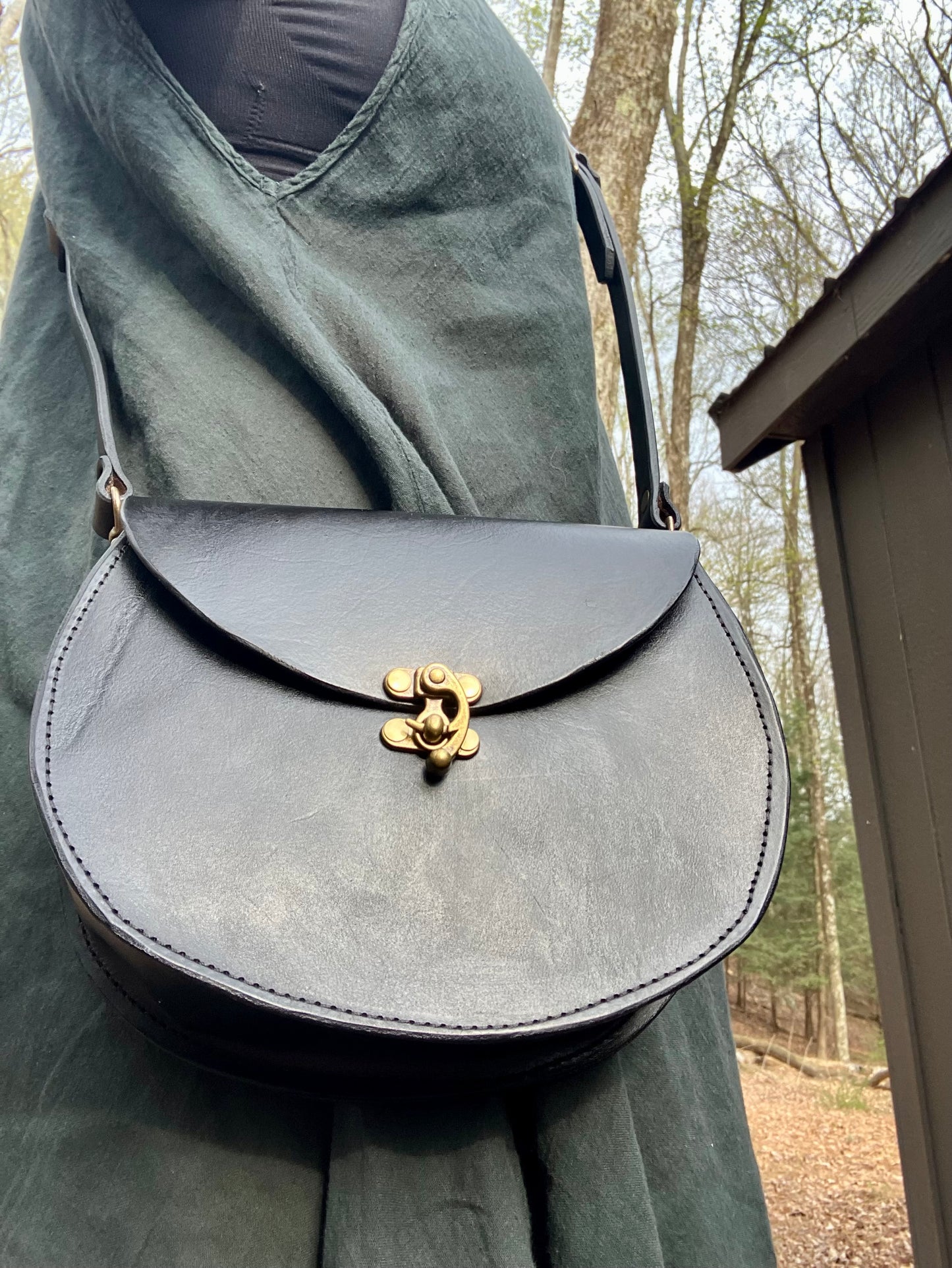 crossbody, the cheryl in black
