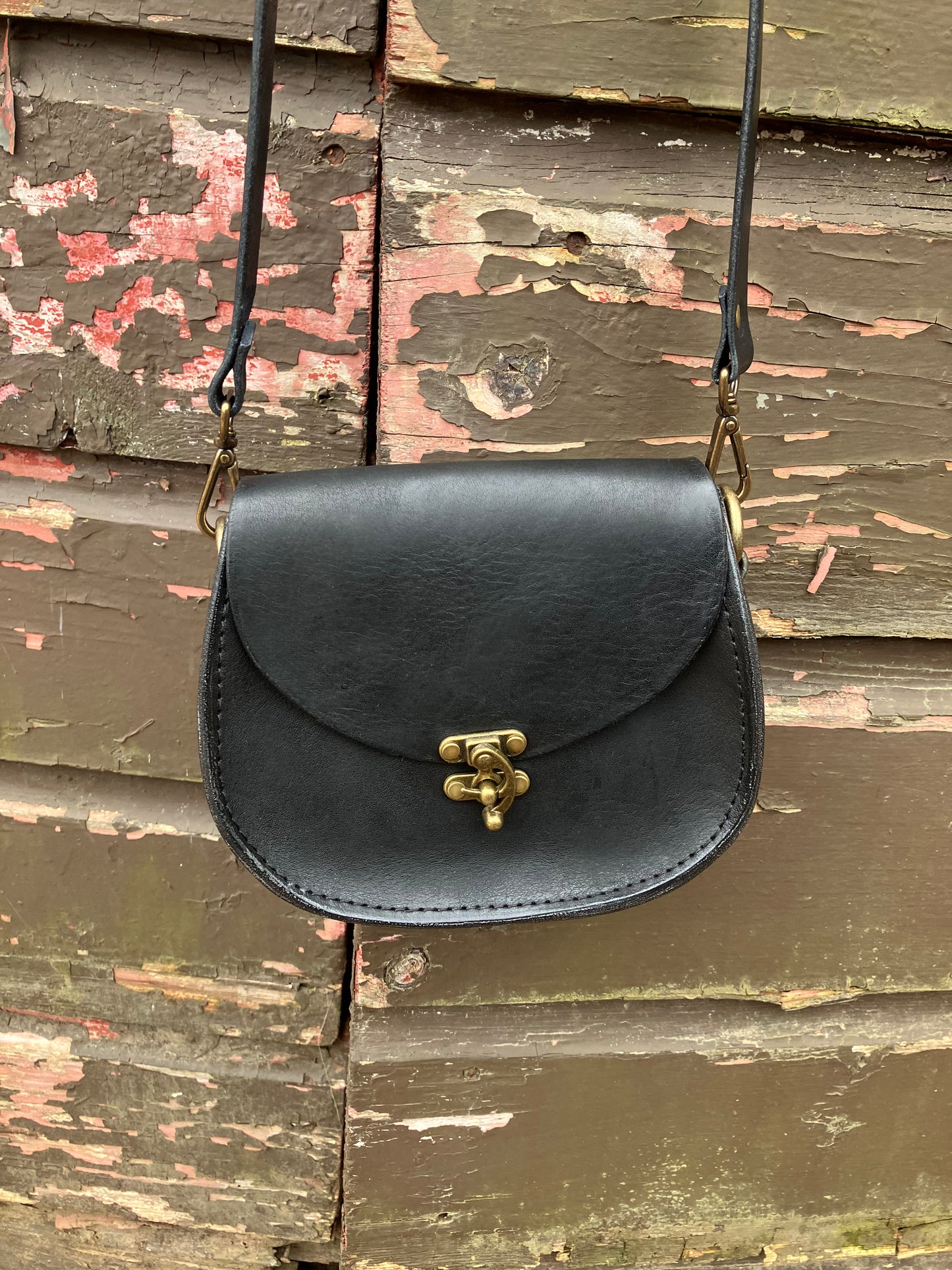 the pj hybrid crossbody belt/bag in black