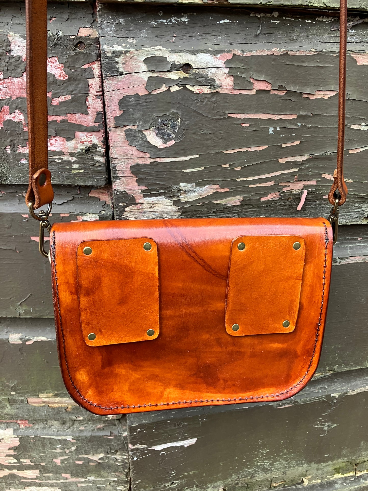 the brooke hybrid crossbody belt/bag in brown