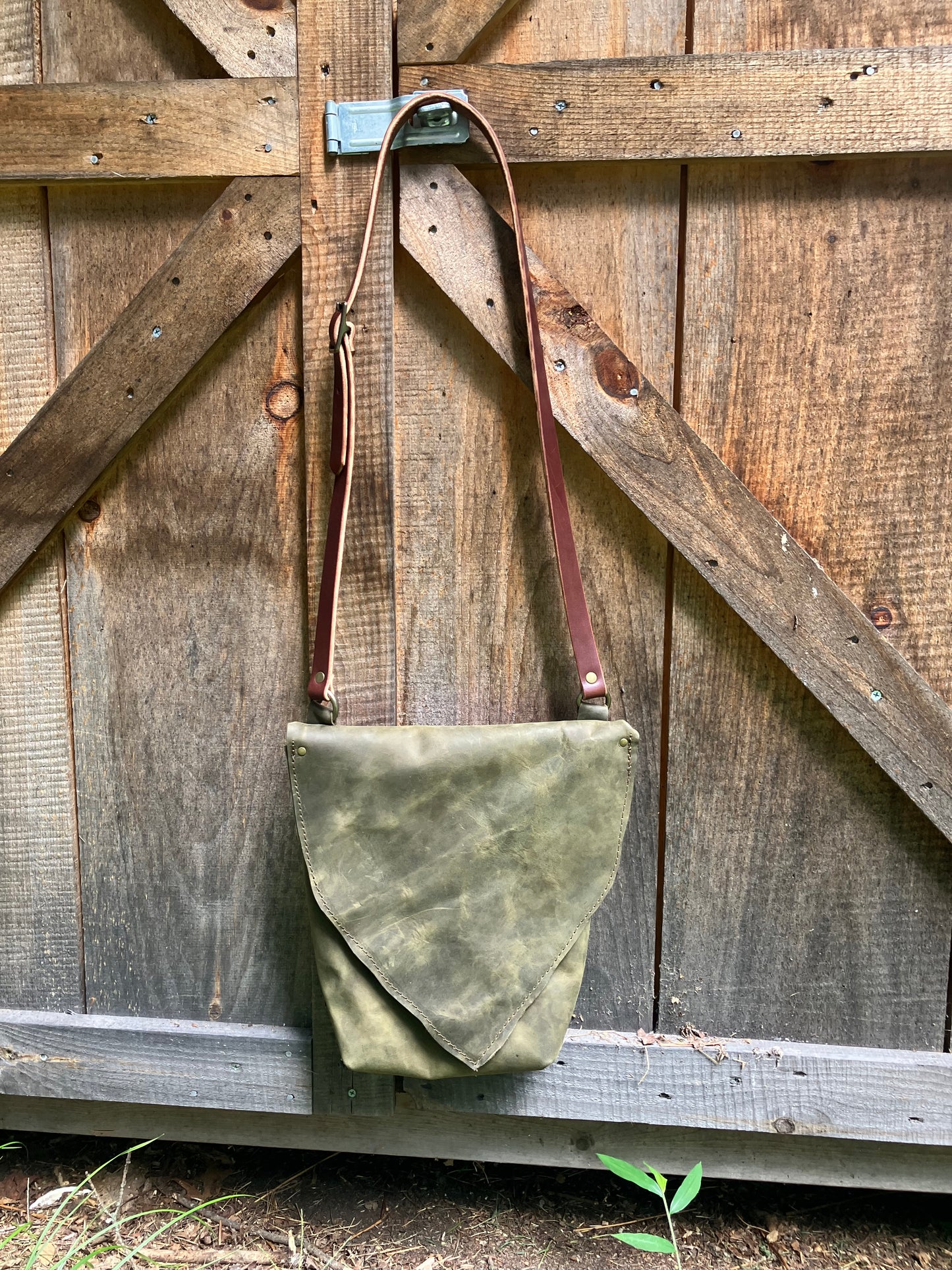 olive leaf crossbody